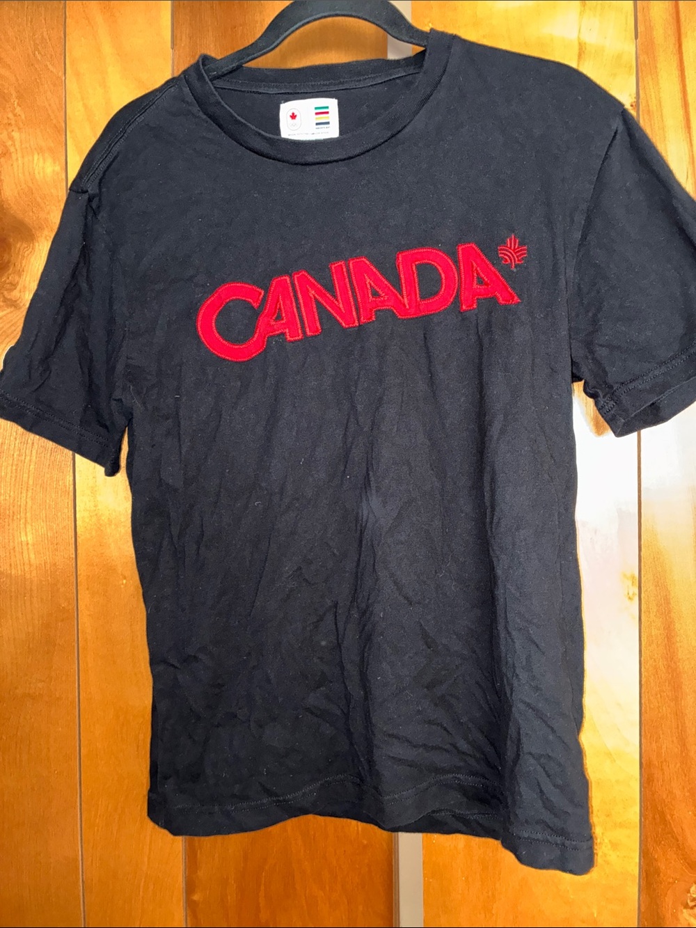 Canada Olympic Embroidered Logo Black T-Shirt M